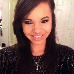 Meet your Posher, Carmella